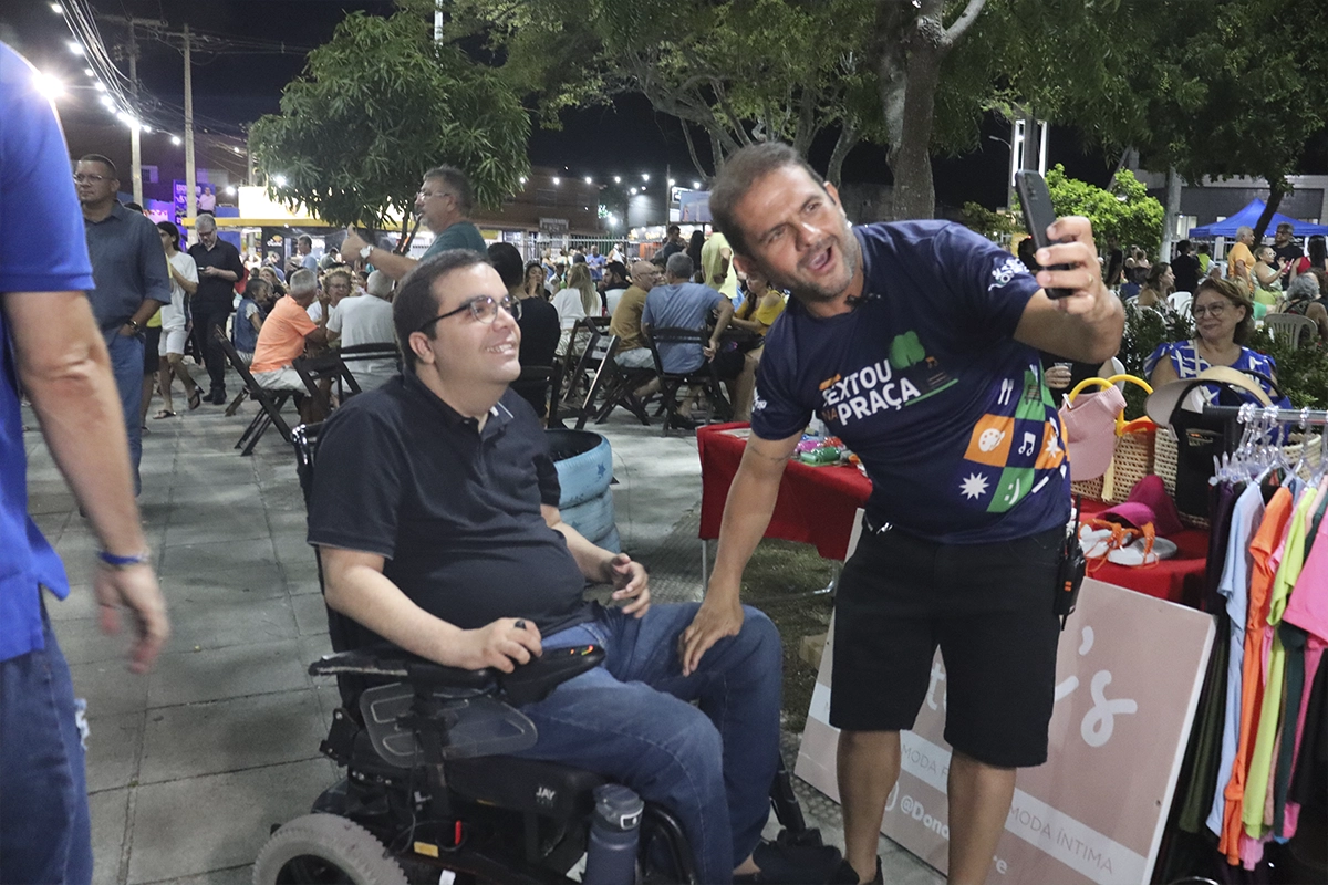 Sextou na Praça
